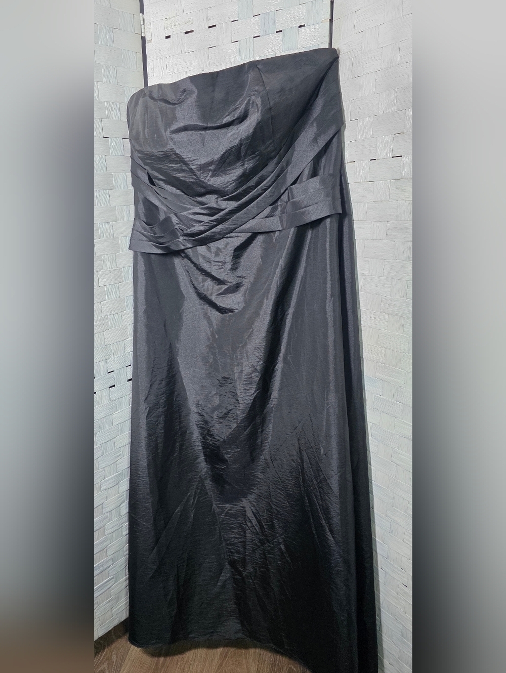 JORDAN Strapless Black Evening Gown